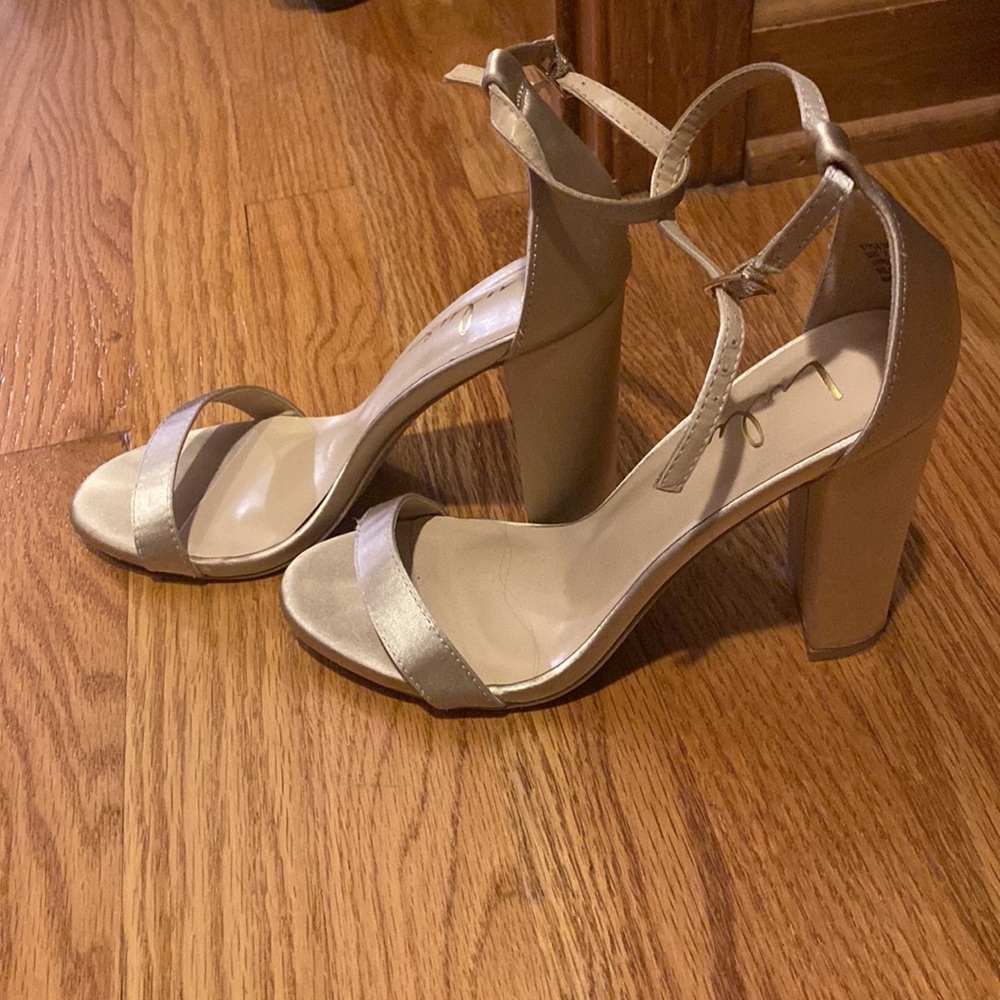 Champagne Lulus heels